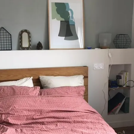 4 With Balcony In דירה *